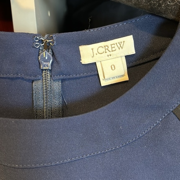 Loft blue/black scoop neck short sleeve sweater top. - Picture 2 of 3